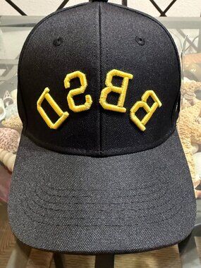 INVICTA BBSD MENS BLACK GOLD SNAP ON BASEBALL CAP HAT NWT